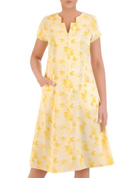 Wiosenna sukienka w listki, kreacja z zamkiem na dekolcie 33151